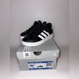 NWT Boys Adidas Grand Court Sneakers